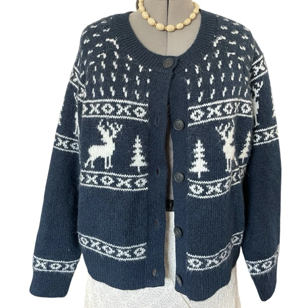 Old Navy Fair Isle Holiday Cardigan Sweater – XL Cozy Knit Button Front - Picture 3 of 8